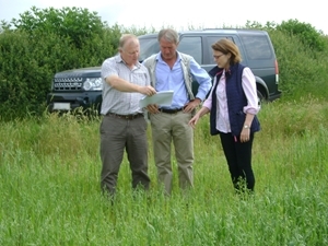 Pictured with the RT Hon Owen Paterson, Secretary of State for the Environment, (from left): Phil Jarvis, the GWCT’s Allerton Project Farm Manager, Minister, Owen Paterson MP (centre) and Teresa Dent, Chief Executive of the Game & Wildlife Conservation Trust