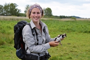 Lizzie Grayshon and lapwing