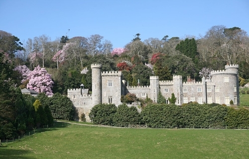Castle (1) Castle (1)