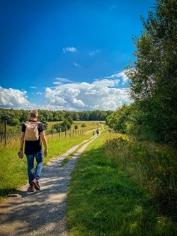 Walking for Wildlife (Jennifer Latuperisa Andresen)