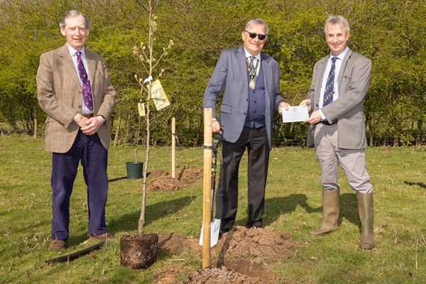 L-R: Hugh Oliver-Bellasis, Laurence Olins, Dr Alastair Leake