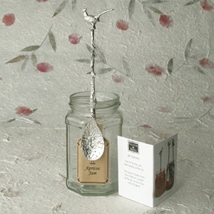 Alternatively, a long handled hand-crafted pewter pheasant spoon makes a perfect gift for those that love their home-made preserves made from the bounty of the countryside.