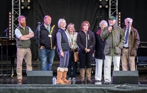 The Best of British Concert raised £70,000 to be split equally between three charities (l to r): Andrew Smith and Matt Tipping (North Lodge Farm), Julia Butterfield, Vicky Williams (North Lodge Farm), Karen Jobling (L&NAA), Jenny Farr (NSPCC), Chris Butterfield, Ian Coghill (GWCT). Photocredit: © Sue Hartley