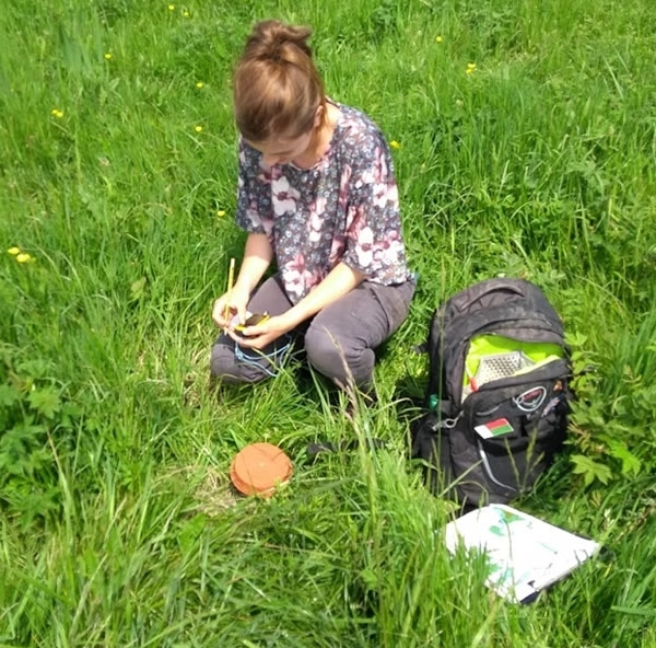 Jess Setting Pitfall Trap